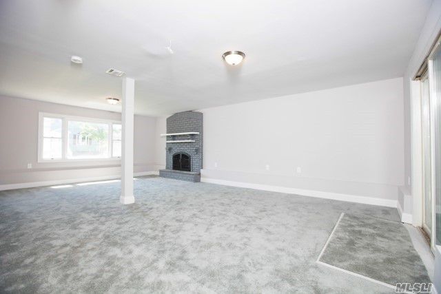 Listing photo 13